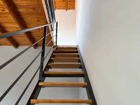 Depto Tipo Casa en Alquiler 25 años