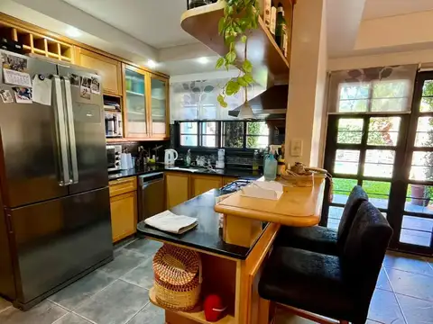 Casa en Venta en Quilmes, USD 490.000