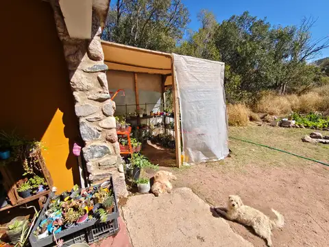 Excelente 2 Casas Sobre Lote 1560 Mts. El Faldeo. Capilla Del Monte. Cordoba