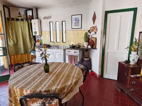 Calle 5 , calle 6. El Faldeo 1100