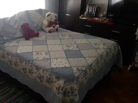 Departamento de 2 ambientes en Olivos 2do piso por escalera.Lavadero en cocina.