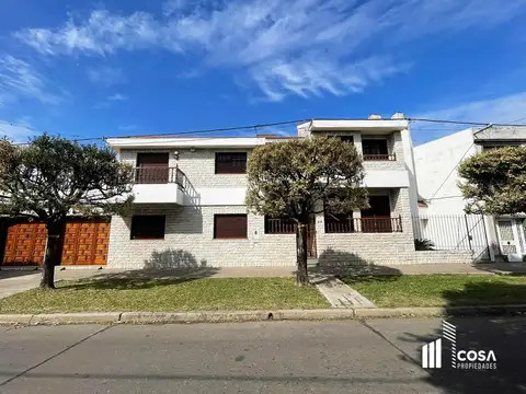 Venta Casa de 3 dormitorios Las Heras Rosario