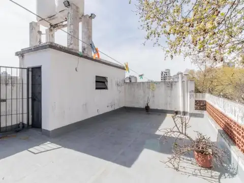 Depto Tipo Casa en Venta 42 años