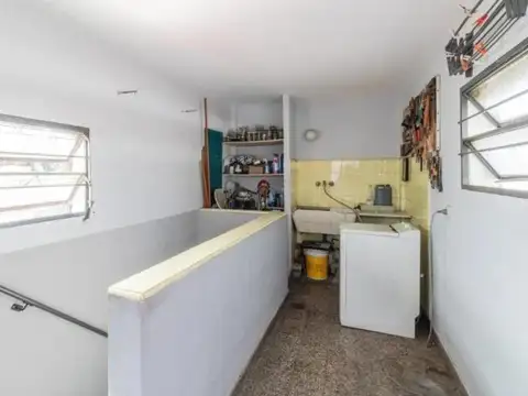 Depto Tipo Casa 3 ambientes con 2 baños