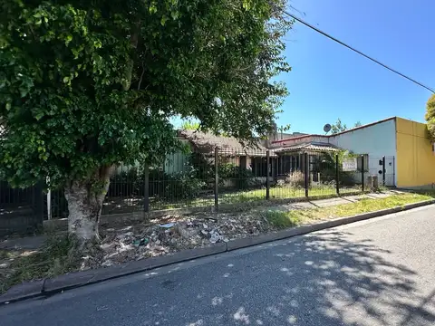 Local comercial y casa de 5 ambientes en venta Garín Centro Escobar Oportunidad