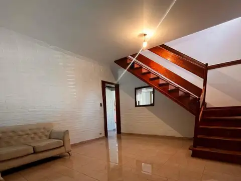 Casa en Venta en Villa Luzuriaga, USD 190.000