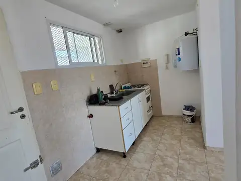 Departamento en Alquiler en Moron Sur, $ 330.000