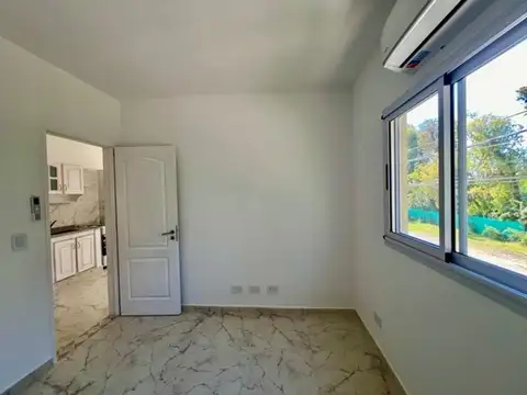 Departamento De Dos Ambientes En Alquiler