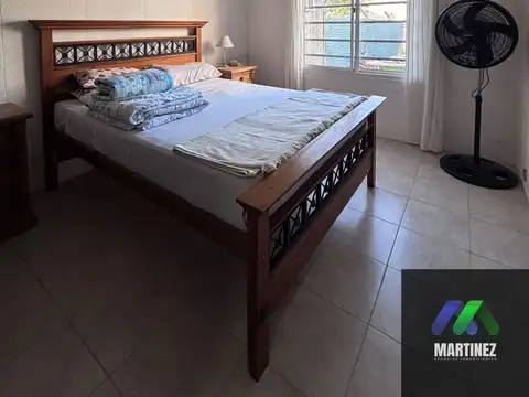 Casa en venta c/ cochera en Pueblo General Belgrano