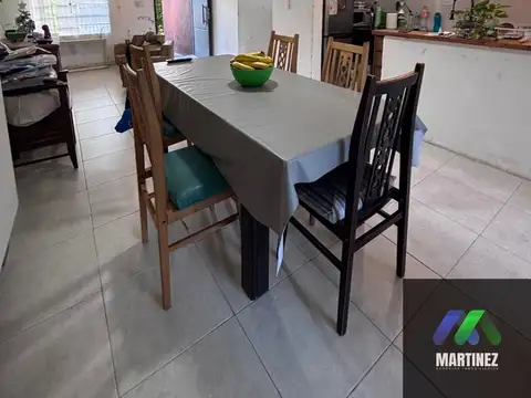 Casa en venta c/ cochera en Pueblo General Belgrano