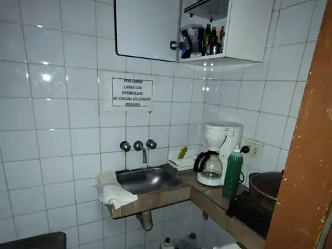 GALPON ESQUINA , IDEAL INDUSTRIA O COMERCIO