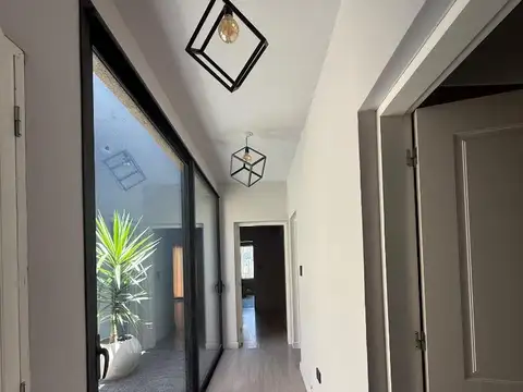 CASA EN VENTA CATEGORÍA 3 DORMITORIOS VALLE DEL GOLF ETAPA 1
