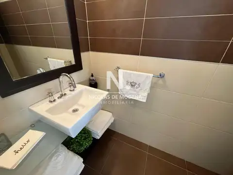 Apartamento de 3 dormitorios en Torre Imperiale - Punta del Este. Playa Brava