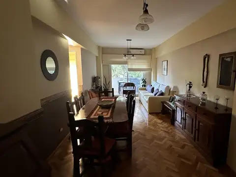 Cnel R L Falcon 4000, Piso 2