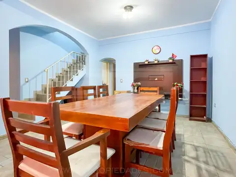 Casa 4 ambientes con 3 baños