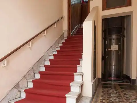 Depto Tipo Casa en Venta de 9 ambientes