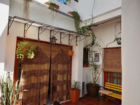 Depto Tipo Casa en Venta en Liniers, USD 135.000
