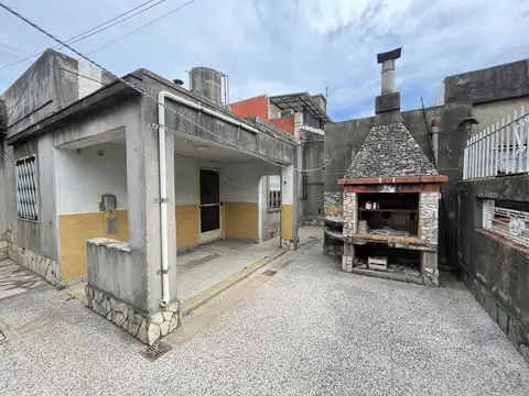 Casa en Venta en Moron Sur, USD 85.000