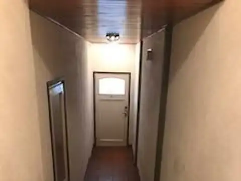 Basualdo 300, Piso 1