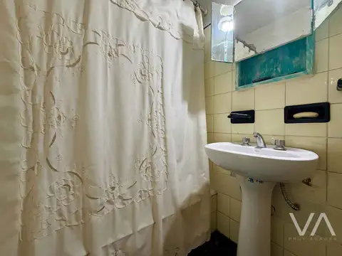 Monoambiente al frente con bal