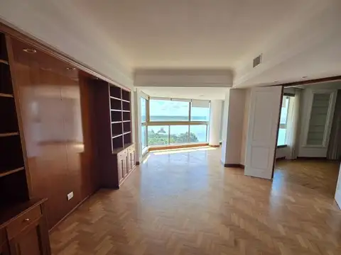 Departamento en Venta con 2 cocheras