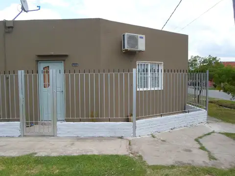 casa en impecable estado - APTA BANCO -