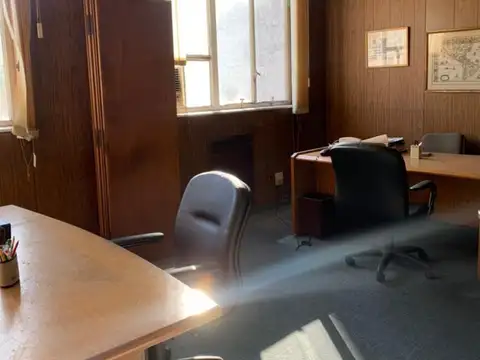 Oficina 3 ambientes con 1 baño