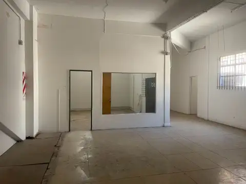 Local en Alquiler 54 años