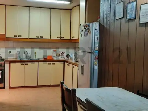 Fransisco Beiro 3300, Piso 0