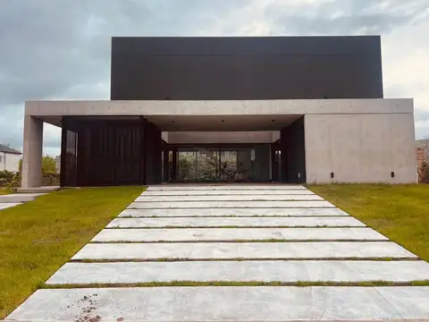 Casa en venta en Pilara en La Diligencia - URDAPILLETA PROPIEDADES