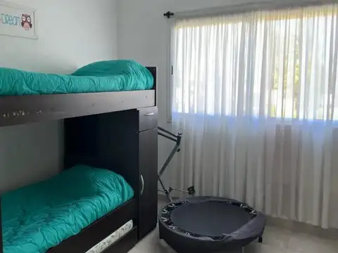 Casa en Venta con 4 cocheras