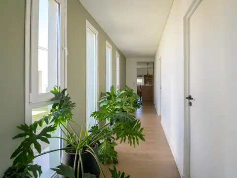 Casa en venta en barrio privado Costa Verde