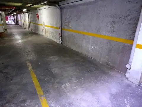 Galicia 2800, venta cochera fija y cubierta, Villa santa rita