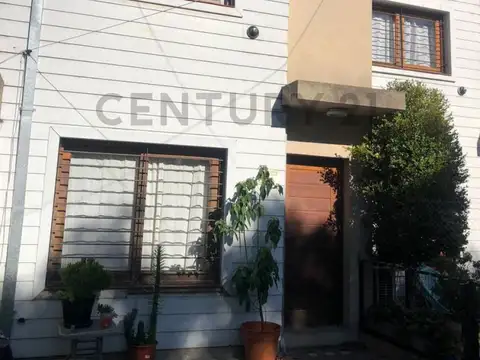 Casa duplex venta Adrogue