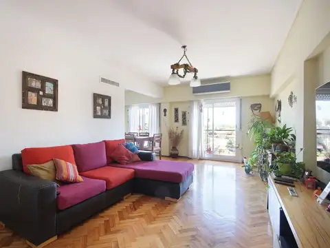 Venta- 4 amb c/ dep servicio - Villa General Mitre