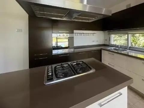 Casa en Venta en el Barrio El Golf, Nordelta