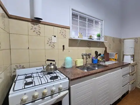 Casa americana dos dormitorios venta parque Ituzaingo norte