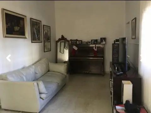 Casa en Venta en Berazategui, USD 240.000