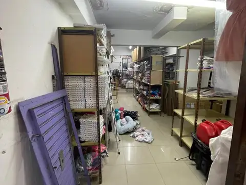 Local en Alquiler en Flores, USD 5.000