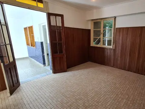 Depto Tipo Casa 4 ambientes con 2 baños