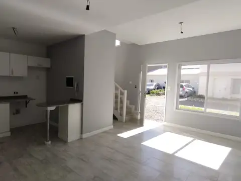 Casa en Venta en Countries y Barrios Cerrados en Pilar, USD 95.000