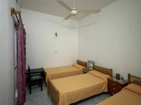 Casa 5 ambientes con 2 baños