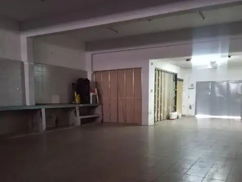 Galpon en Venta 27  mts Fondo
