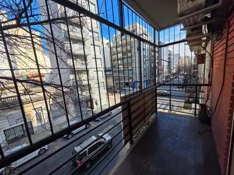 Franklin 800 Caballito 4amb c cochera U$160.000