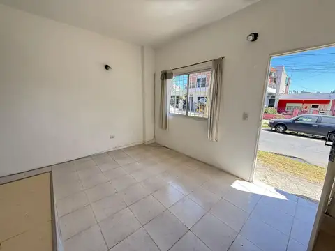 Depto Tipo Casa en Alquiler de 2 ambientes