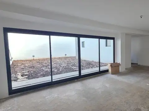 Local en Venta en Chacarita, USD 299.000