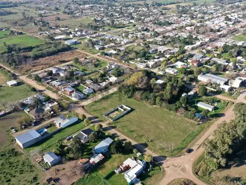 Av. independencia esquina Castelli 300, Piso 0
