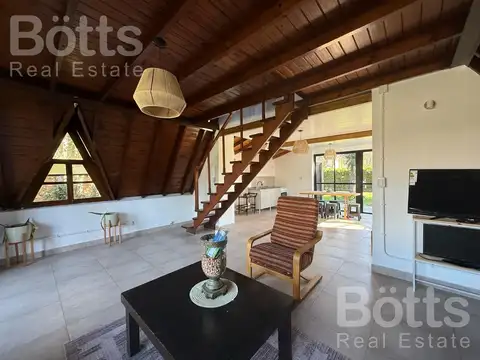 Casa 2 ambientes con 2 baños