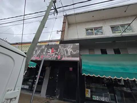 Local en Alquiler en Parque San Martin, $ 900.000