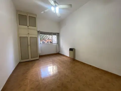 Departamento en Venta en Flores, USD 49.900